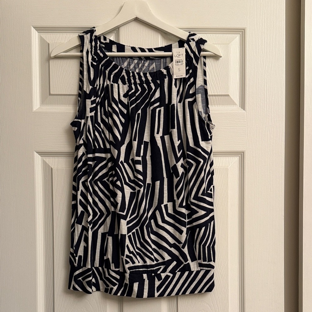NWT LOFT Outlet Black and White Abstract Tank Top